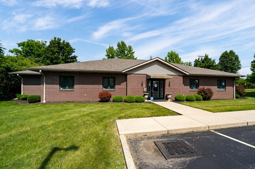 More Photos Of 640 E Dayton Yellow Springs Rd, Fairborn Office For Lease