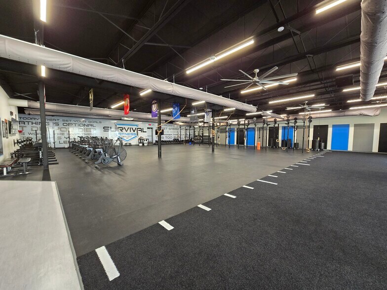 More Photos Of 228 Washington Ave, Bay City Freestanding For Sale