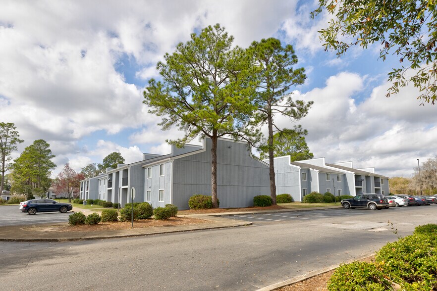 More Photos Of 333 S Mock Rd, Albany Apartments For Sale