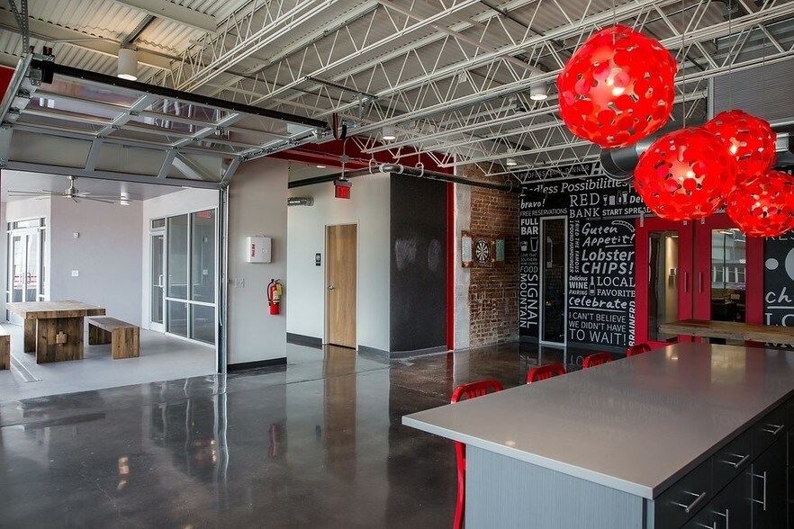 More Photos Of 701-709 Cherry St, Chattanooga Office For Lease