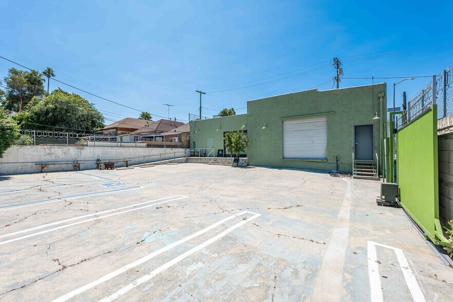 More Photos Of 1605 E 1st St, Los Angeles Loft Creative Space For Sale