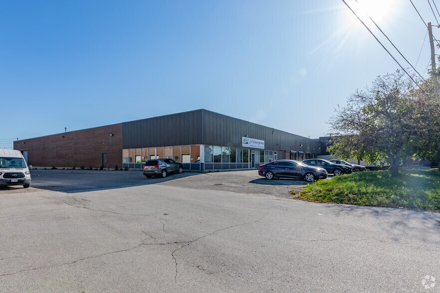 Primary Photo Of 1290 Blundell Rd, Mississauga Warehouse For Lease