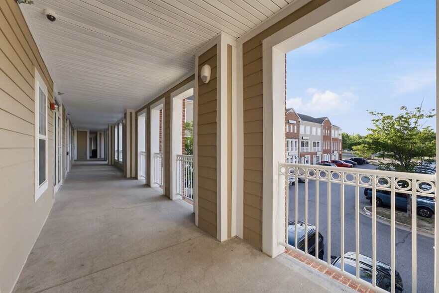 More Photos Of 13895 Hedgewood Dr, Woodbridge Medical For Sale
