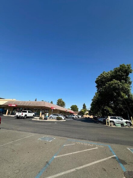 More Photos Of 2707 Hopyard Rd, Pleasanton General Retail For Sale