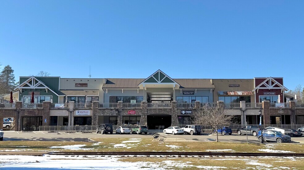 Primary Photo Of 322 W Main St, Blue Ridge Religious Facility For Lease