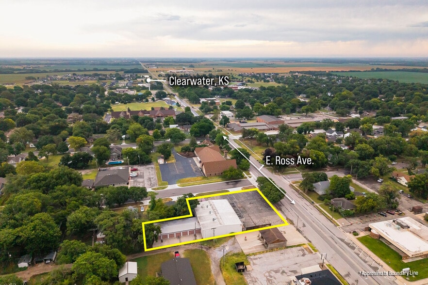 Primary Photo Of 226 E Ross St, Clearwater Freestanding For Sale