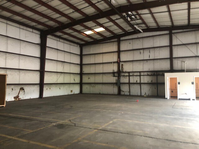 More Photos Of 251 Poe St, Fayetteville Warehouse For Lease