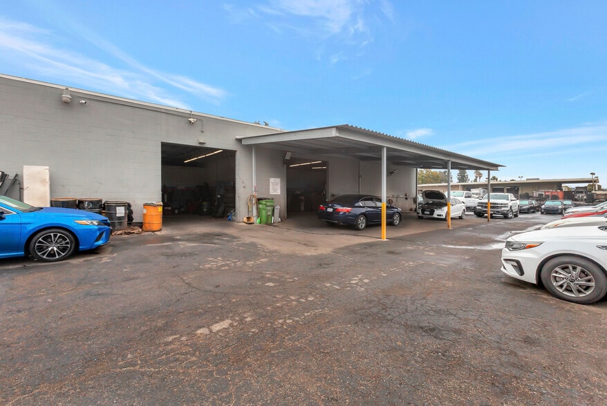 More Photos Of 1731 S Cactus Ave, Rialto Auto Dealership For Sale