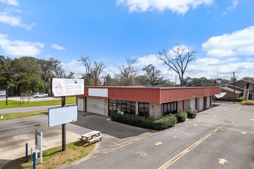 More Photos Of 493 N Ferdon Blvd, Crestview Carwash For Lease