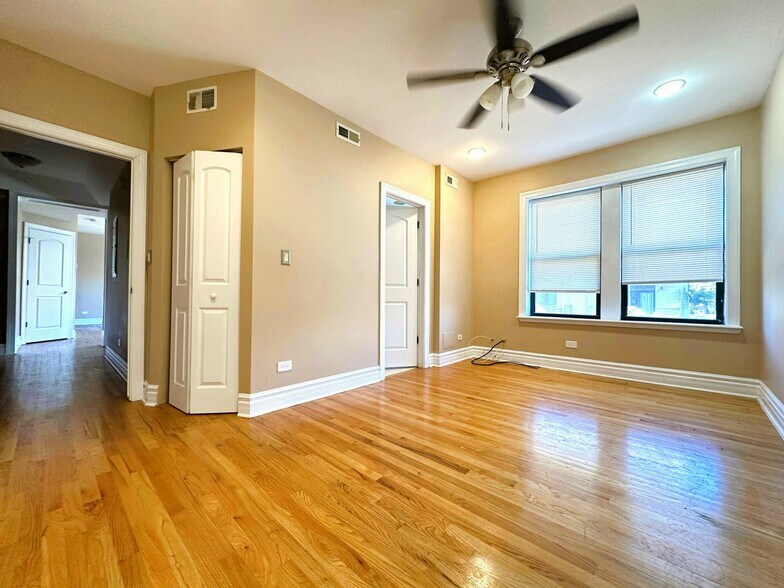 More Photos Of 6610-6618 S Kenwood Ave, Chicago Apartments For Sale