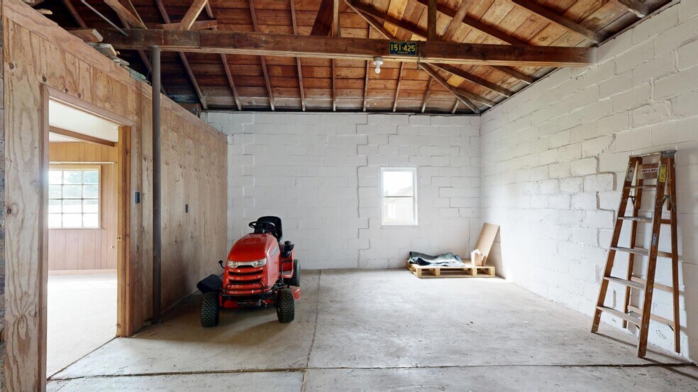 More Photos Of 11250 Dixie Hwy, Birch Run Land For Sale