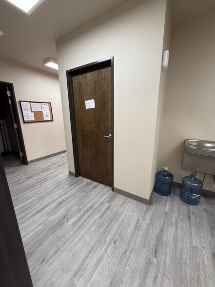More Photos Of 1351 N Zaragoza Rd, El Paso Office For Sale
