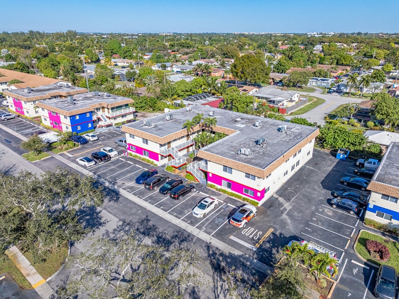 More Photos Of 5971 NW 17th Pl, Sunrise Apartments For Sale