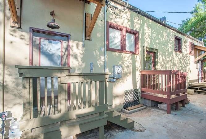 More Photos Of 330 N Institute St, Colorado Springs Freestanding For Sale