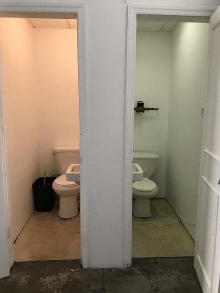 More Photos Of 207-229 42nd St, Brooklyn Warehouse For Lease