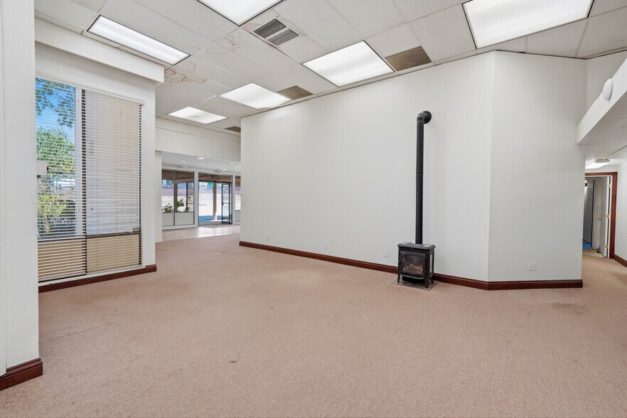 More Photos Of 13170 Lincoln Way, Auburn Office For Sale