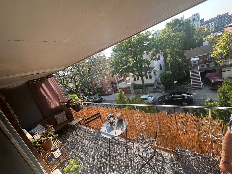 More Photos Of 4309 54th St, Woodside Apartments For Sale