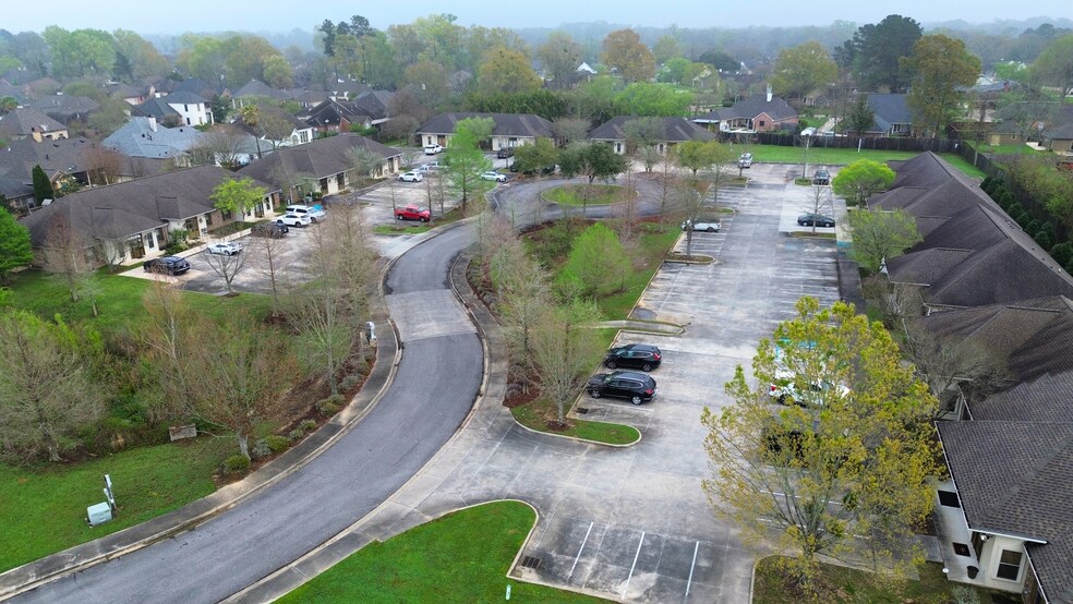 More Photos Of 16851 Jefferson Hwy, Baton Rouge Office For Sale