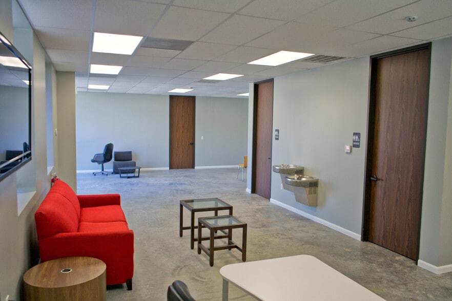 More Photos Of 8717 Humble Westfield Rd, Humble Warehouse For Sale