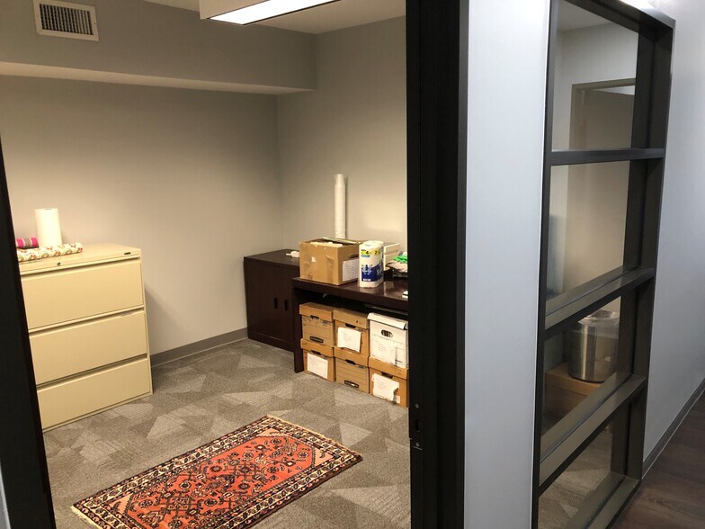 More Photos Of 1414 W Clay St, Houston Office For Lease
