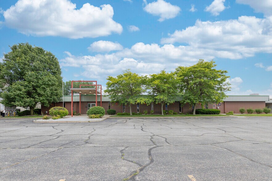 Primary Photo Of 1655 E 12th St, Mishawaka Manufacturing For Sale