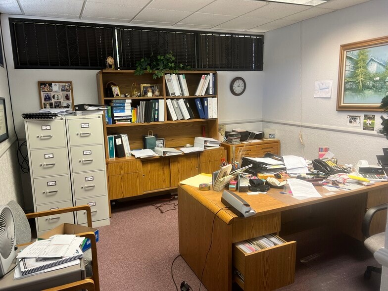 More Photos Of 9398 Viscount Blvd, El Paso Medical For Sale