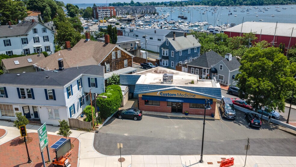 More Photos Of 25 Cabot St, Beverly General Retail For Sale