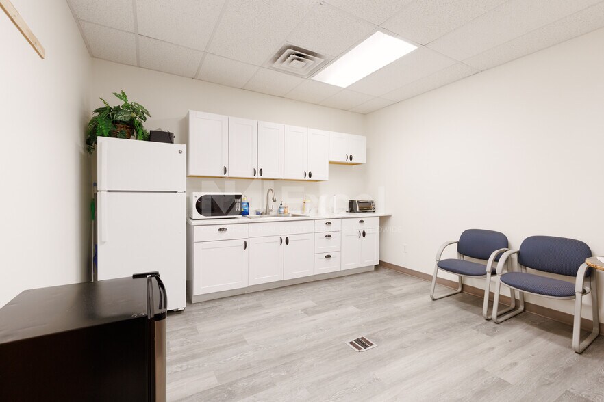 More Photos Of 3489 W 2100 S, Salt Lake City Medical For Lease