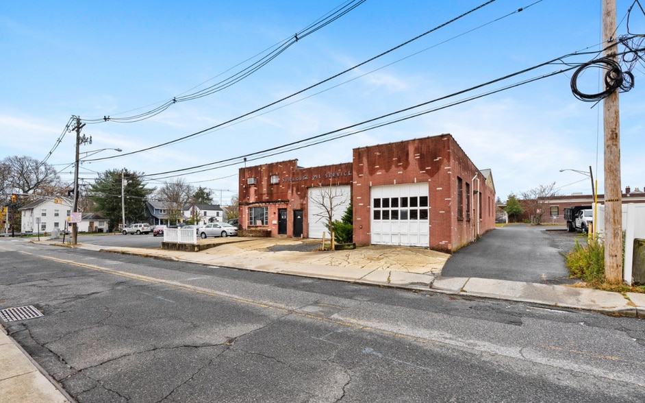 More Photos Of 26 Little St, Matawan Flex For Sale