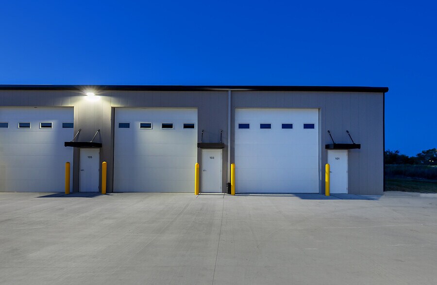 More Photos Of 1575 NW Gettysburg Ln, Waukee Flex For Sale