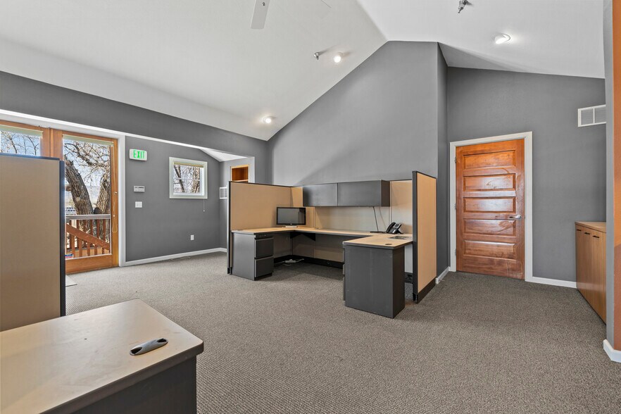 More Photos Of 7102 La Vista Pl, Niwot Medical For Sale