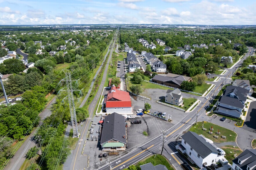 More Photos Of 20704 Ashburn Rd, Ashburn Unknown For Lease