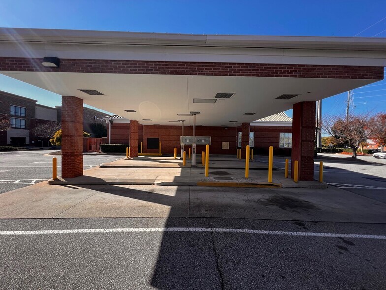 More Photos Of 1062 Old Peachtree Rd, Lawrenceville General Retail For Sale