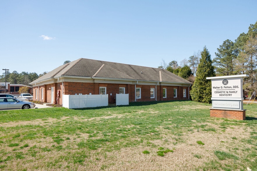 More Photos Of 10611 Greenyard Way, Chester Medical For Sale