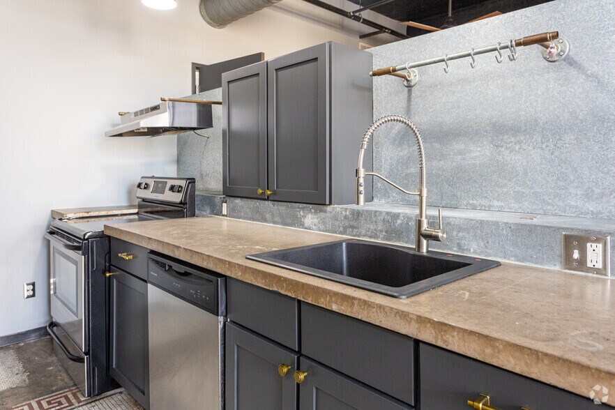 More Photos Of 1827 1st Ave N, Birmingham Apartments For Lease