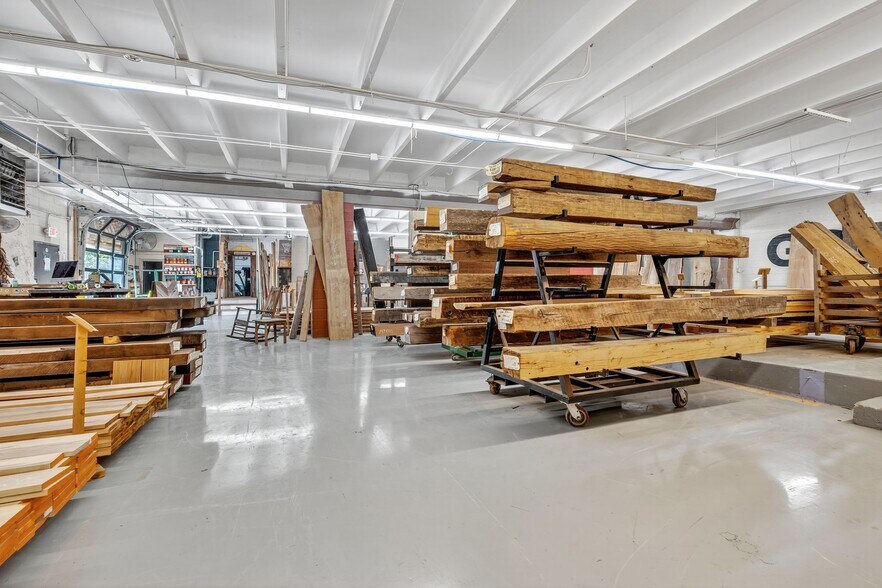 More Photos Of 1305-1311 Dickerson Pike, Nashville Freestanding For Lease