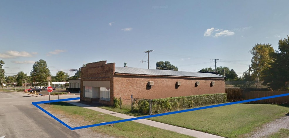 Primary Photo Of 350 2nd St, Tamms Warehouse For Sale