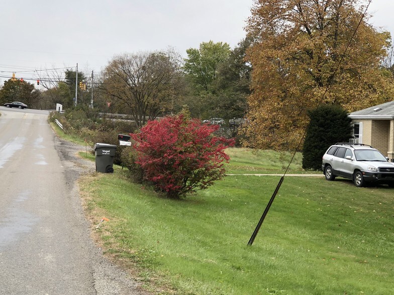 More Photos Of 107 Overbrook Rd, Valencia Land For Lease