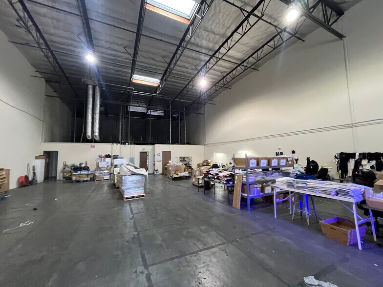 More Photos Of 7920 Airway Rd, San Diego Manufacturing For Lease