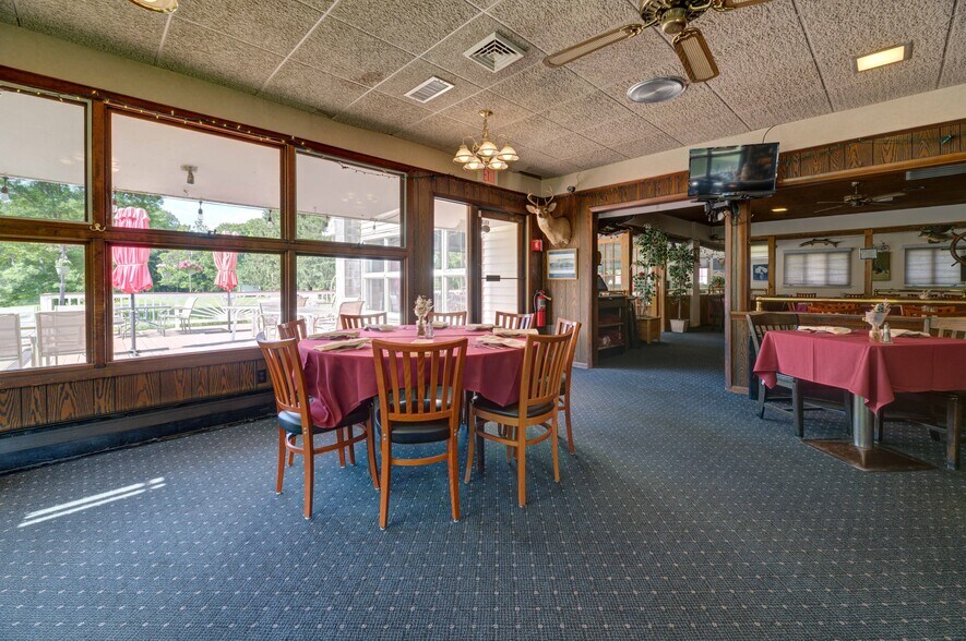 More Photos Of 160 Creamery Rd, Greenville Restaurant For Sale