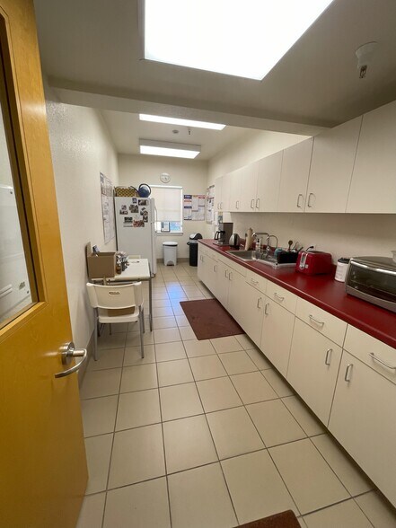 More Photos Of 525 E Cotati Ave, Cotati Office For Sale