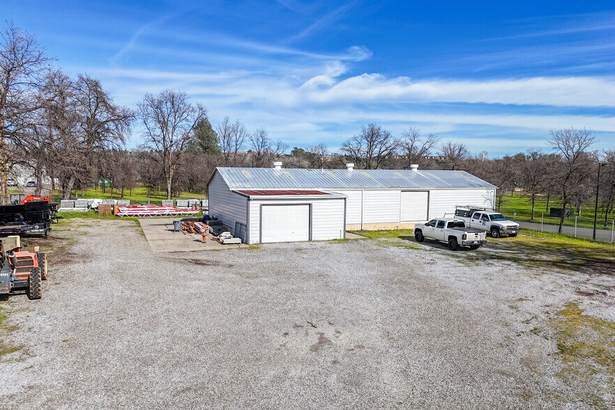 More Photos Of 895 Market st, Redding Industrial For Lease