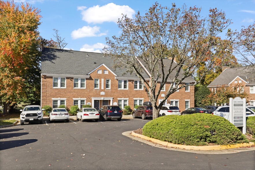 Primary Photo Of 2106 Gallows Rd, Vienna Office For Lease