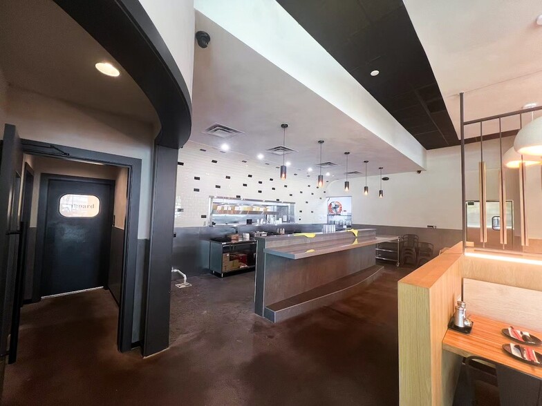 More Photos Of 11805-11921 Westheimer Rd, Houston Fast Food For Lease