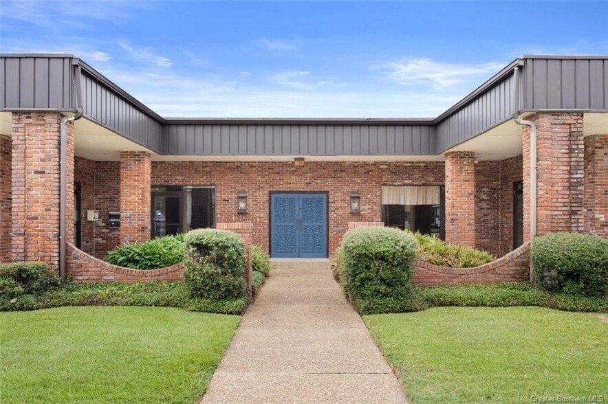 Primary Photo Of 1800 Ryan St, Lake Charles Loft Creative Space For Sale