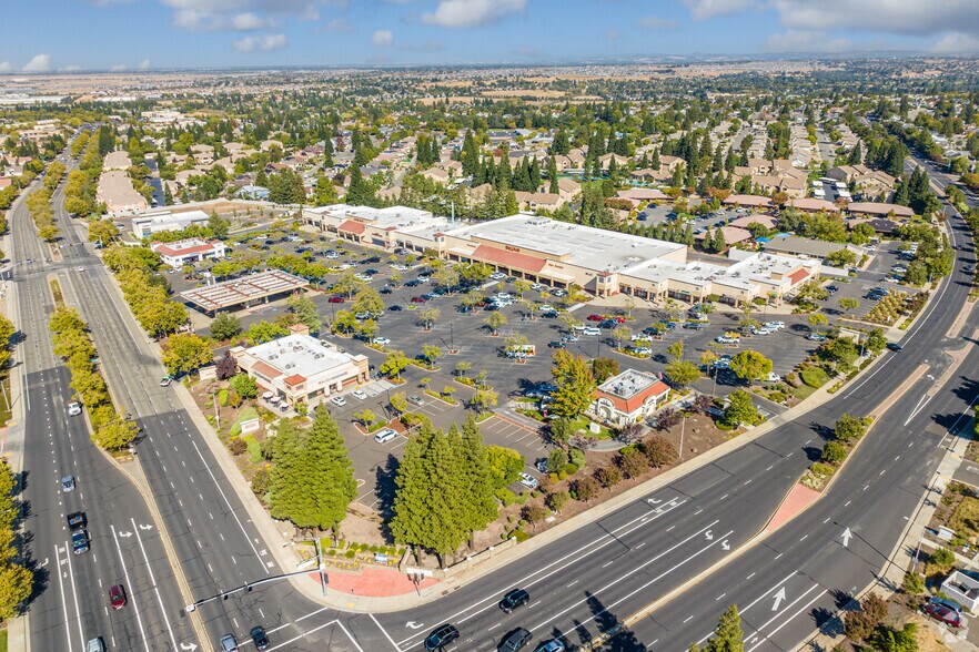 More Photos Of 2341 Sunset Blvd, Rocklin Unknown For Lease