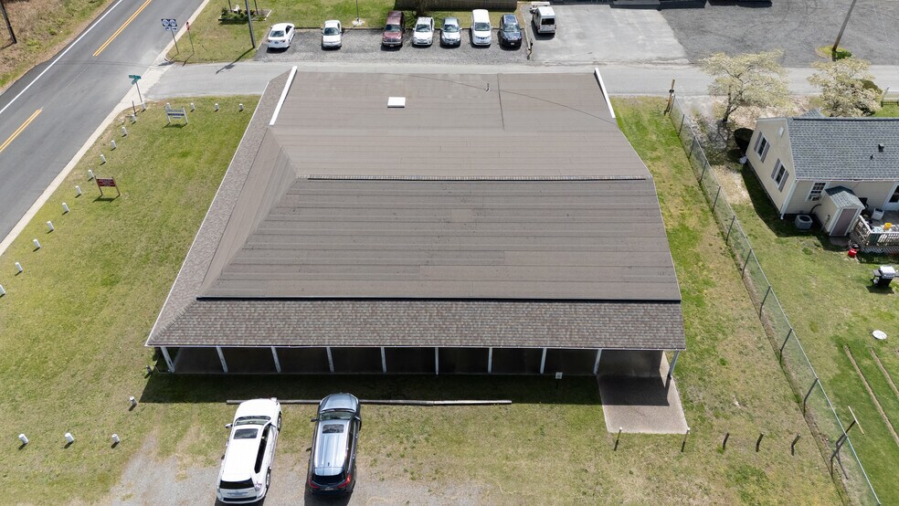 More Photos Of 220 Chesapeake Dr, White Stone Office For Sale