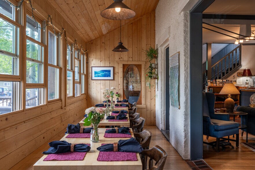 More Photos Of 129 Gothic Ave, Crested Butte Hotel For Sale