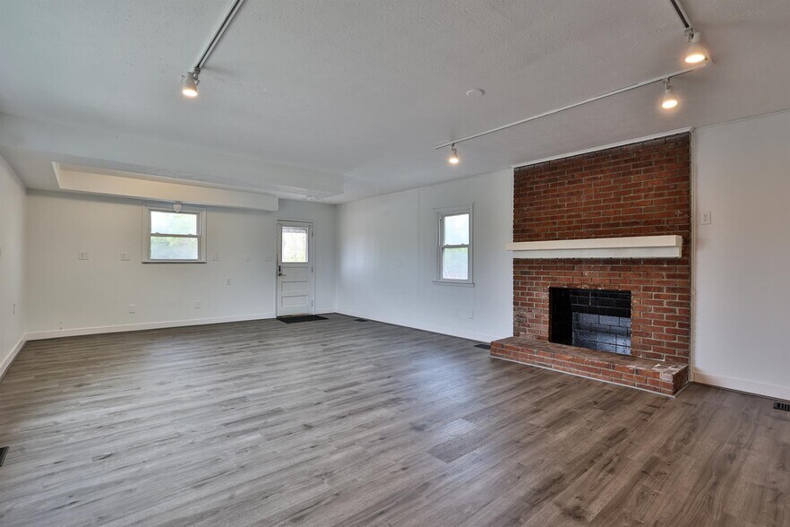 More Photos Of 7197 Paddison Rd, Cincinnati Daycare Center For Sale
