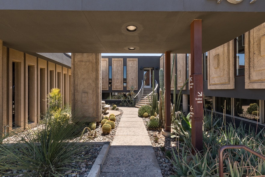 More Photos Of 407 W Osborn Rd, Phoenix Loft Creative Space For Lease